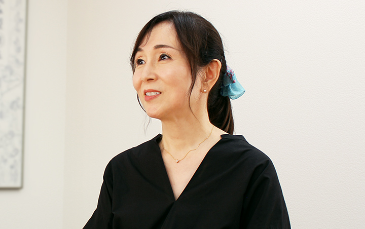 佐藤瑠璃子（夏川真子）さん